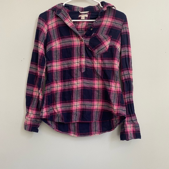 Pink and Navy Flannel - Picture 1 of 3